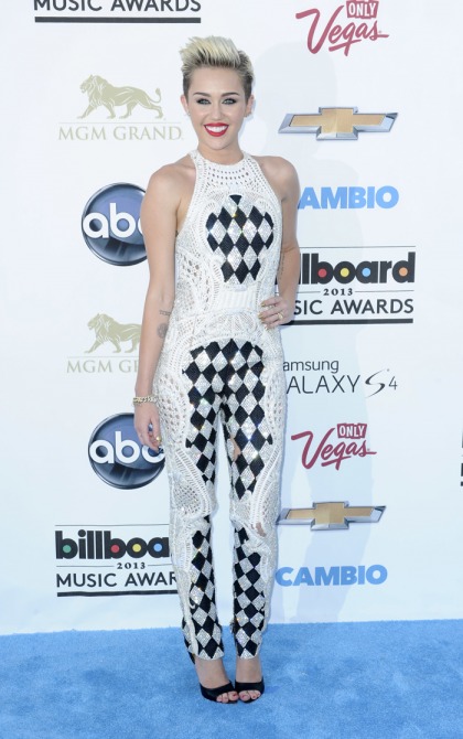 Miley Cyrus in Balmain at Billboard Music Awards: doily fug or rock 'n' roll'