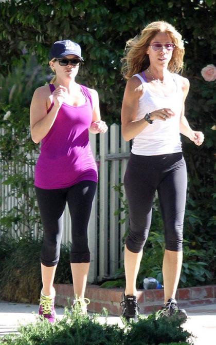 Reese Witherspoon: Joyful Jogger