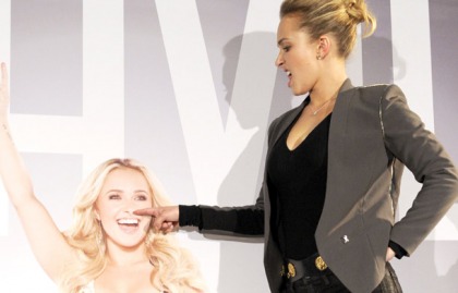 Hayden Panettiere Caught Digging For Gold