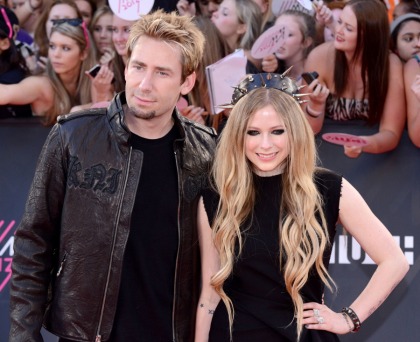 Did Canada's sweethearts Avril Lavigne & Chad Kroeger marry in France'