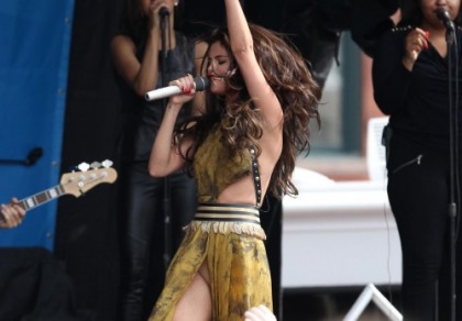 Selena Gomez Wasn't Wearing Underwear