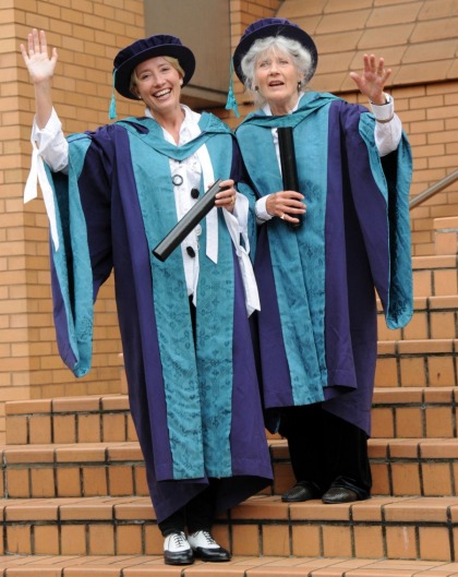 Emma Thompson & her mum received honorary doctorates in Scotland: adorable?