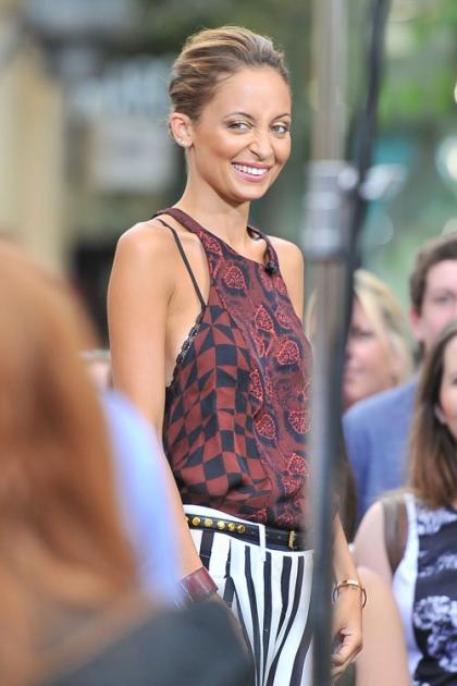 Nicole Richie Stops by 