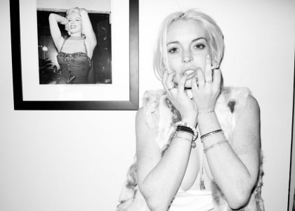 Lindsay Lohan is a total mess just like Marilyn Monroe, says LL's hack director