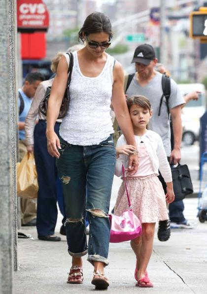 Katie Holmes and Suri Stay Busy in the Big Apple