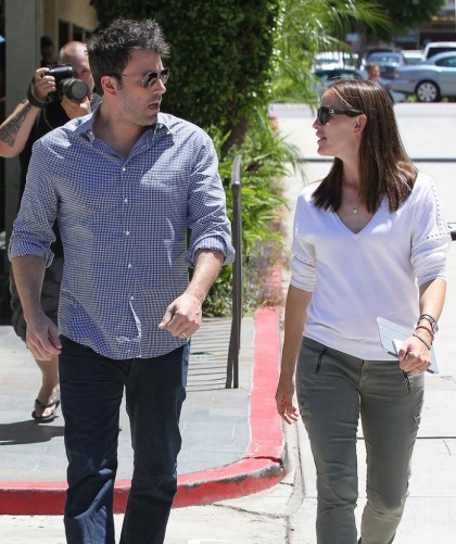 Ben Affleck & Jennifer had their 8th anniversary at Parrot Cay, where they were married