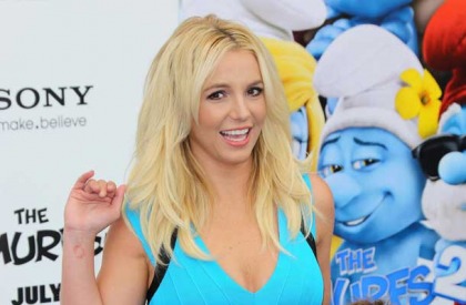 Britney Spears Shows Off Her Smurfs