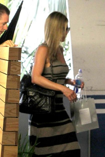 Jennifer Aniston Preps for Justin Theroux's Birthday