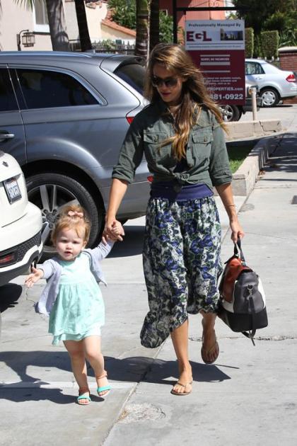 Jessica Alba: Lunch Day with Honor and Haven