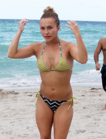 Hayden Panettiere Bikini Babe in Miami Beach