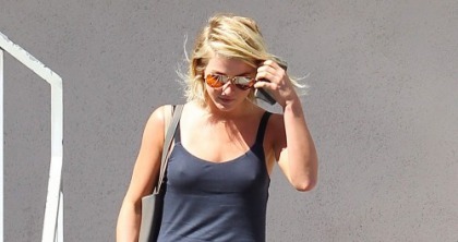 Julianne Hough Went to Acting Class Braless
