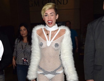 Miley Cyrus Kept It Classy at the iHeartRadio Festival