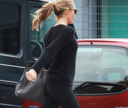 Abigail Clancy Needs To Fill In Her Leggings