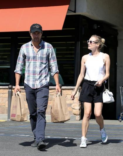 Diane Kruger and Joshua Jackson Grab Groceries at Gelson's
