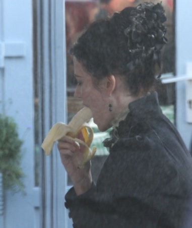 Eva Green Eating Banana At Penny Dreadful Flm set in Ireland