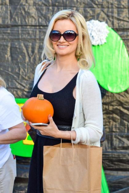 Holly Madison Takes her Pumpkin to the Patch