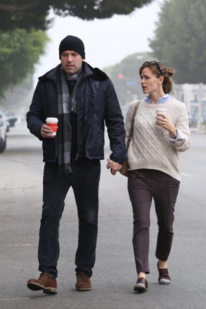 Ben Affleck and Jennifer Garner Go for a Stroll in Chilly LA