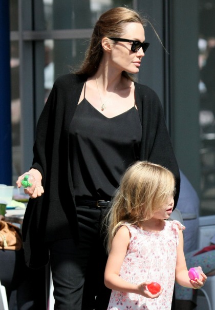 Angelina Jolie's implants 'are painful, uncomfortable & they?re driving her crazy'
