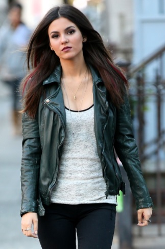 Victoria Justice Cute Filming Eye Candy in New York City