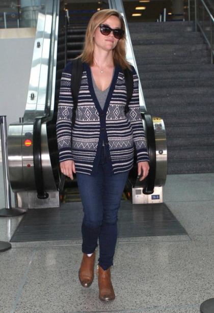 Reese Witherspoon Touching down at LAX