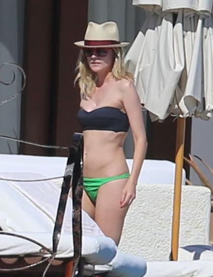 Diane Kruger and Joshua Jackson Chill in Cabo