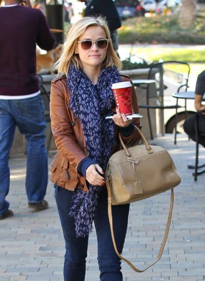 Reese Witherspoon's Cute Coffee Run