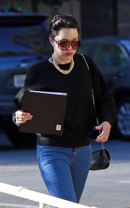 Amanda Bynes Heads to a Doctor's Appointment Post-Treatment 