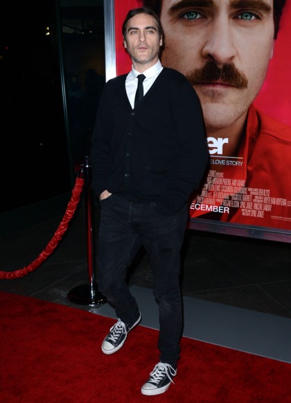 Joaquin Phoenix wears cardigan, Chucks to LA 'Her' premiere: would you hit it'