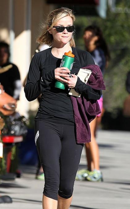 Reese Witherspoon Works Hard and Works Out in Brentwood