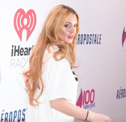 Lindsay Lohan has been offered six-figure deal to write a tell-all crack-memoir?