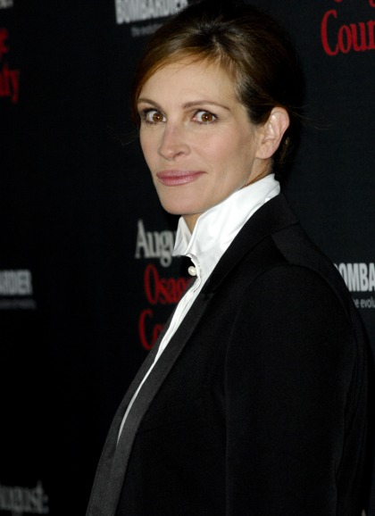 Julia Roberts: 'It should be as difficult to get married as it is to get a driver's license'
