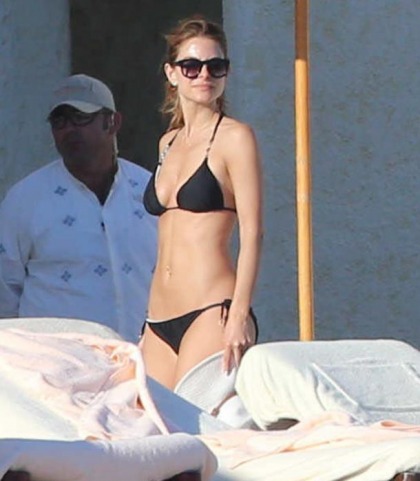 The First Maria Menounos Booty Update Of 2014.