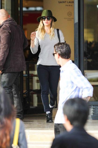Kaley Cuoco and Ryan Sweeting Swing By Barney's New York