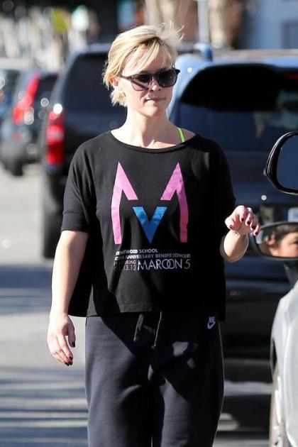Reese Witherspoon and Deacon Hit the Gym in Brentwood