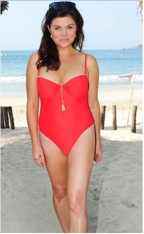 Tiffani Thiessen Rocks Sexy Red Bathing Suit on Vacation in Mexico