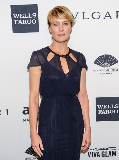 Robin Wright does 'sprinkles' of Botox: 'You bet. Everybody f?king does it.'