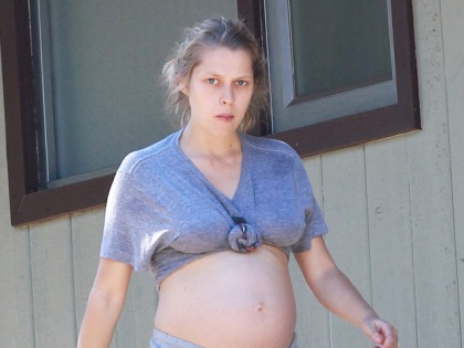 Teresa Palmer Birthed a Monster Who Tried to Steal Her Ring