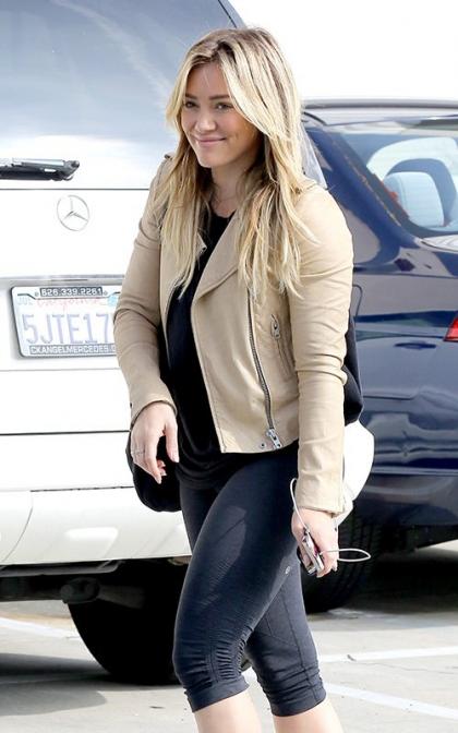 Hilary Duff Brandishes Her Slick Curves at the Gym