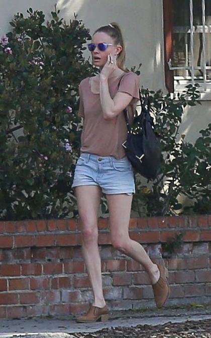 Kate Bosworth: Chiropractor Clinic Cutie