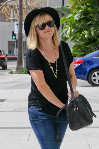 Reese Witherspoon: Busy in Beverly Hills