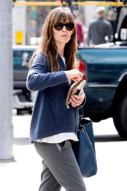 Jennifer Garner Wears a Serious Face in Los Angeles