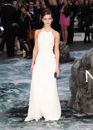 Emma Watson Got Fancy at the UK Premiere for 'Noah'