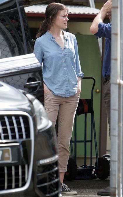 Nicole Kidman Reports For Duty on the 'strangerland' Set