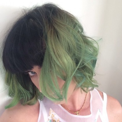 Katy Perry's Hair Now Puke Green