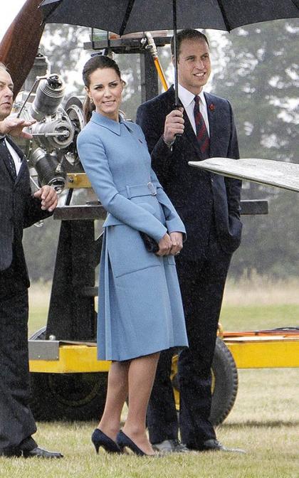 Prince William & Kate Middleton Tour Peter Jackson's Military Plane Museum