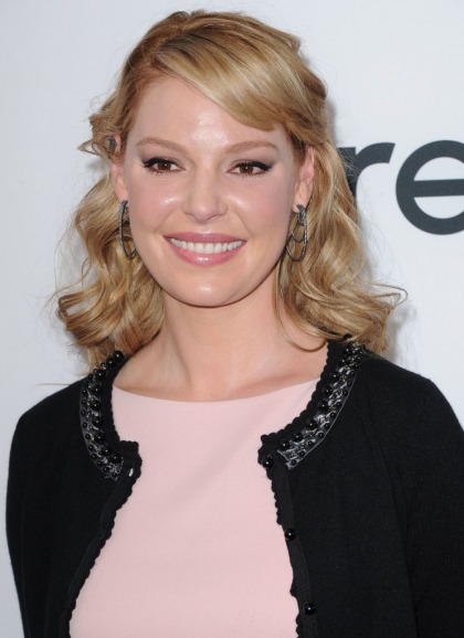 Katherine Heigl sues Duane Reade for $6 million, for tweeting she shopped there