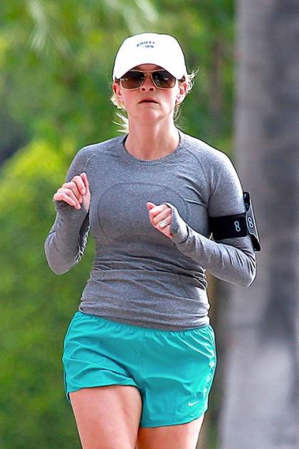 Reese Witherspoon is a Short Shorts Babe in Brentwood