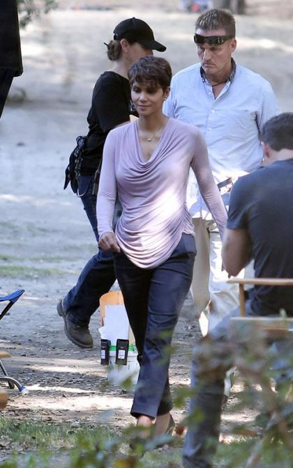 Halle Berry: Hard at Work on 'Extant'