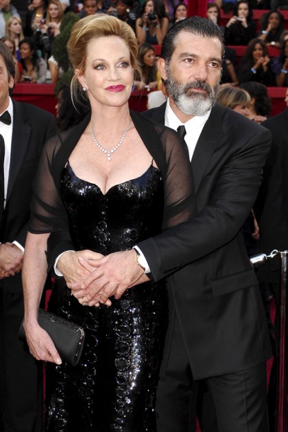 Antonio Banderas & Melanie Griffith are divorcing after 18 yrs of marriage