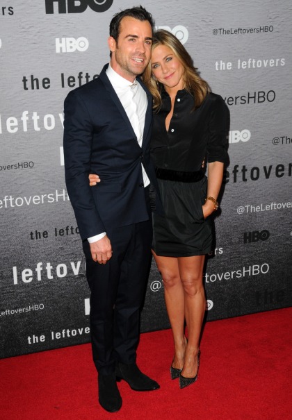 Jennifer Aniston & Justin Theroux at 'The Leftovers' NYC premiere: cute & matchy'